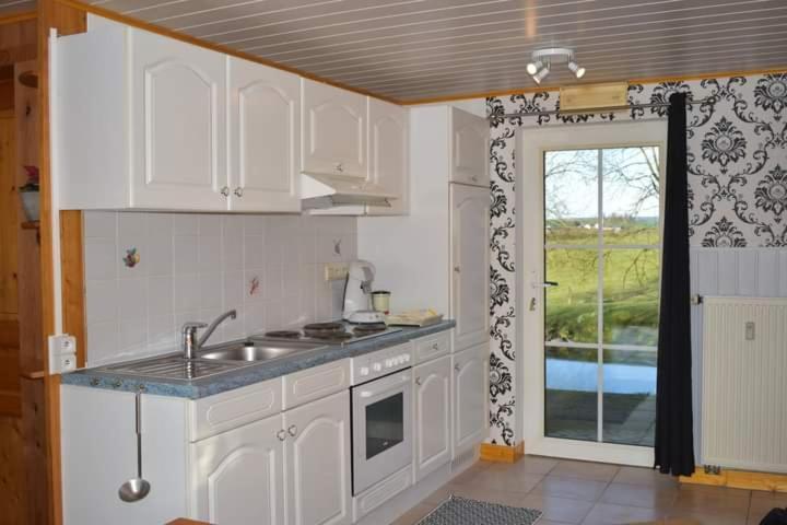 Gite Du Cheval Blanc D'Houmont Sainte-Ode Exterior photo